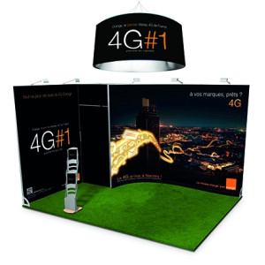 COMSIGNS S – Signalétique suspendue portable élinguée sur stand exposition